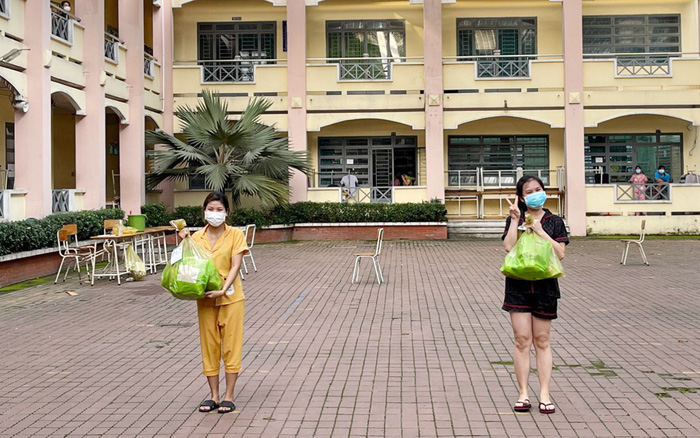 “Phiên chợ online 0 đồng” ở Bình Dương đã đến với gần 1.000 người trong khu cách ly