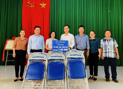 VNPT trao tặng món quà ý nghĩa đến bà con xã nghèo tại Lạng Sơn