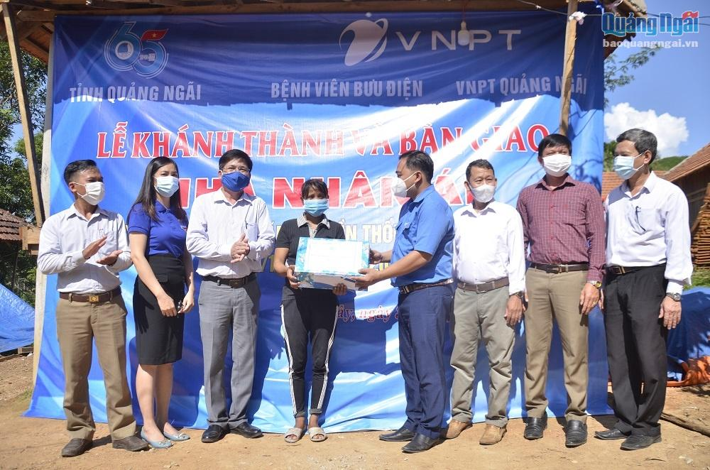 VNPT phối hợp bàn giao nhà nhân ái tại Quảng Ngãi