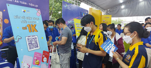 VNPT Money mang Chuyến xe không tiền mặt đến với người dân TP. Hồ Chí Minh