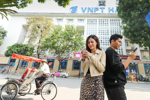 Khách hàng hãy truy cập ứng dụng My VNPT chọn chương trình “Thank you, 25 – Săn Apple” Khách hàng hãy truy cập ứng dụng My VNPT chọn chương trình “Thank you, 25 – Săn Apple”