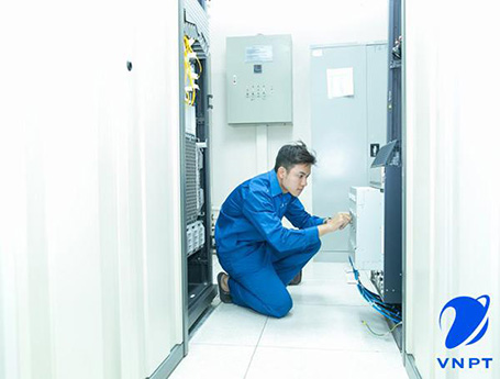 Kỹ thuật viên VNPT