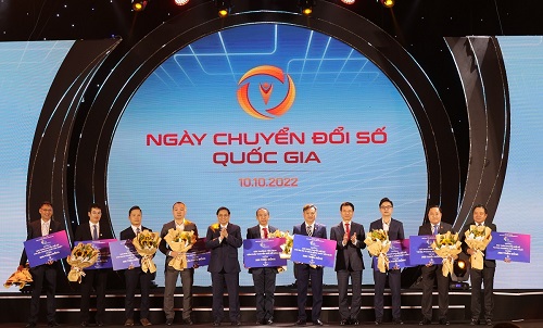 Lạng Sơn và VNPT nhận giải thưởng Viet Solutions 2022 - Bài toán và giải pháp chuyển đổi số xuất sắc cho địa phương