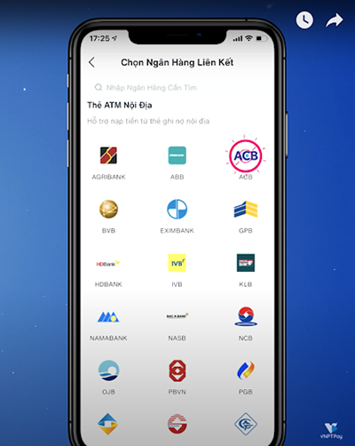 Nhấn chọn ngân hàng muốn liên kết trong mục Thẻ ATM nội địa