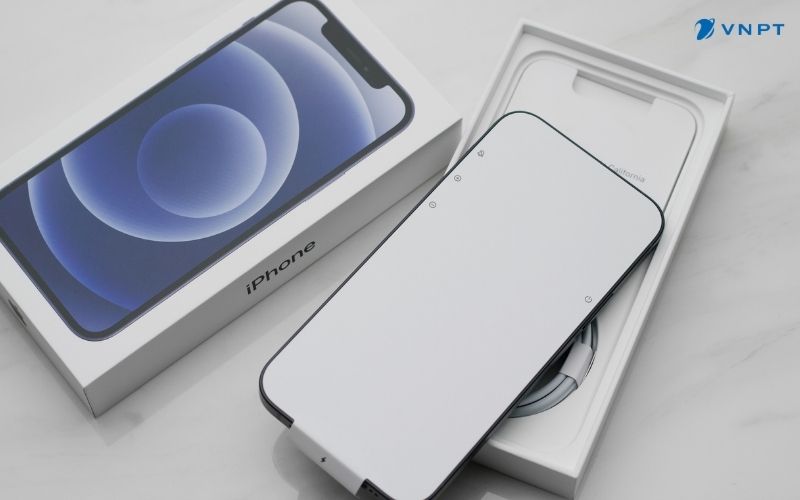 Điện thoại iPhone không có tính năng ghi âm cuộc gọi trực tiếp