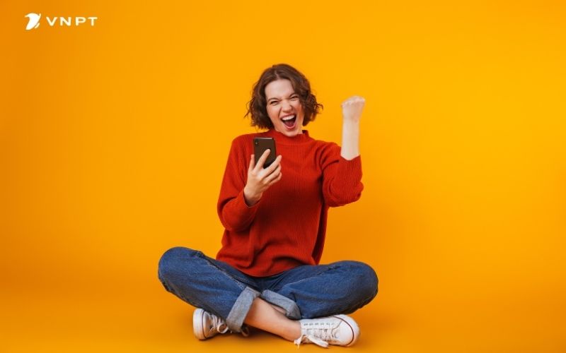 Hạn chế nhấp vào các quảng cáo không rõ nguồn gốc để giảm rủi ro về bảo mật và lừa đảo Hạn chế nhấp vào các quảng cáo không rõ nguồn gốc để giảm rủi ro về bảo mật và lừa đảo