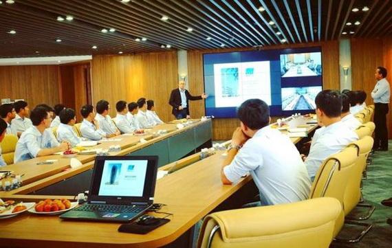 Tăng cường làm việc trực tuyến thời dịch Covid-19 với VNPT Meeting