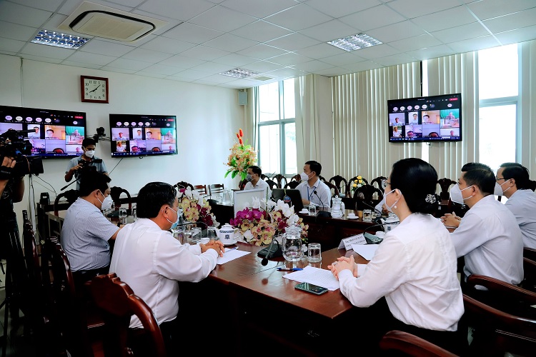 VNPT tập huấn phần mềm VNEdu và hỗ trợ thiết bị học trực tuyến cho Bà Rịa - Vũng Tàu