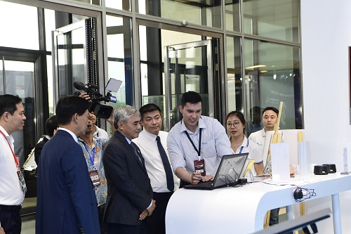 Industry 4.0 Summit 2023: VNPT trình diễn loạt giải pháp số hoá thông minh