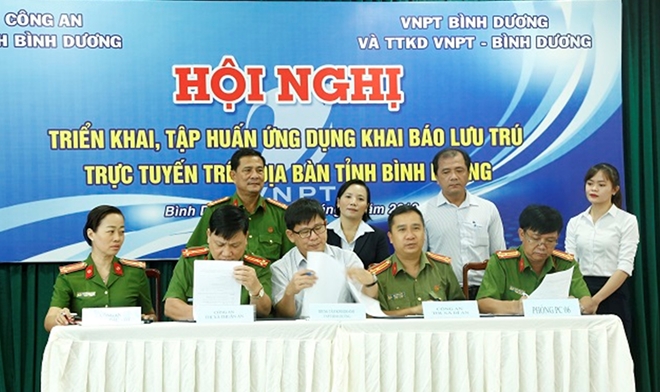 Bình Dương triển khai ứng dụng khai báo lưu trú trực tuyến VNPT-ORM