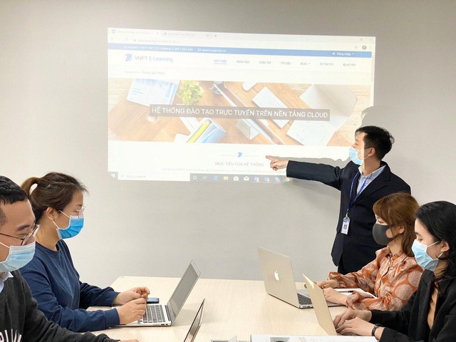 VNPT chung sức, đồng hành cùng giáo dục trực tuyến