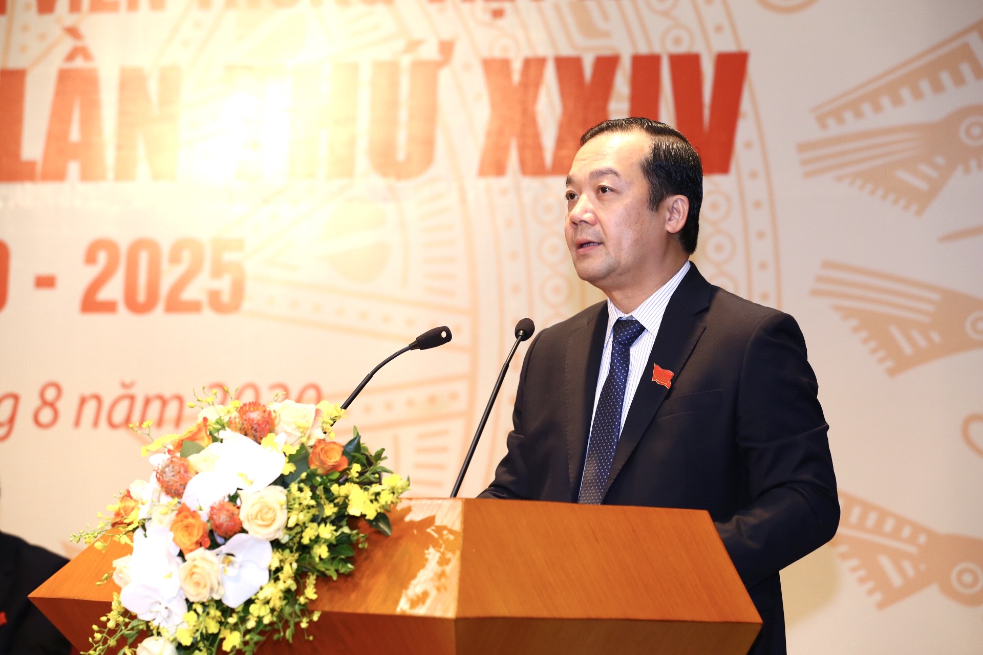 Đồng chí Phạm Đức Long tiếp tục được bầu làm Bí thư Đảng ủy Tập đoàn VNPT