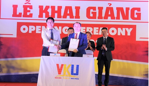 VNPT Đà Nẵng khai trương Trung tâm điều hành giáo dịch thông minh huyện Hòa Vang