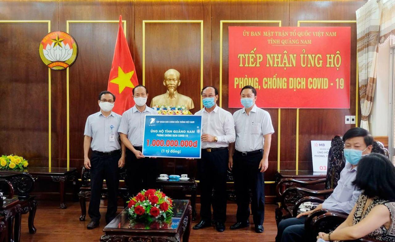 Joining hands to prevent Covid-19: VNPT presents Bluezone downloaders with 5GB of data