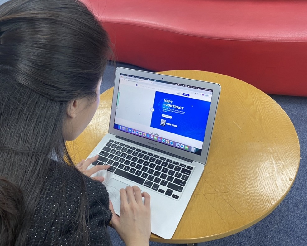 Hợp đồng điện tử VNPT eContract: Đa tiện ích!