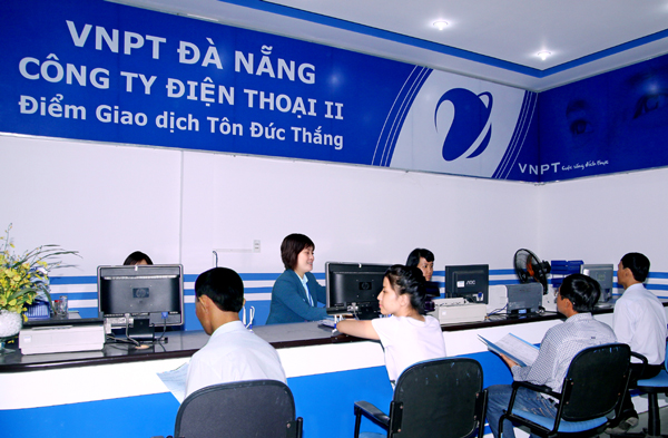 Đến trực tiếp điểm giao dịch VNPT để đăng ký lắp mạng