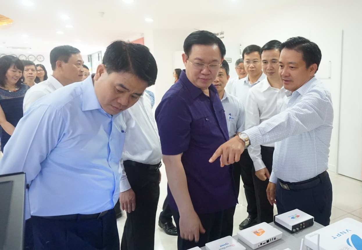 VNPT actively participates in the development of Hoa Lac High-tech Park