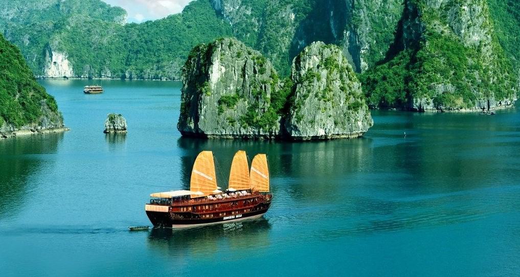 Đi đâu chơi 5 ngày nghỉ dài Dịp lễ 30/04 tại Miền Bắc?