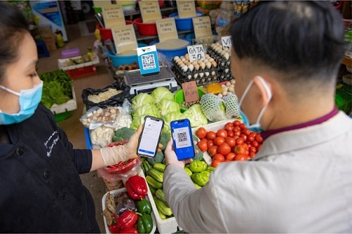 Mở điểm thanh toán không dùng tiền mặt tại chợ Cái Dăm