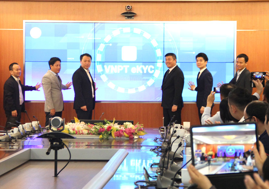 Nền tảng định danh điện tử VNPT eKYC - ''giấy thông hành'' cho môi trường số