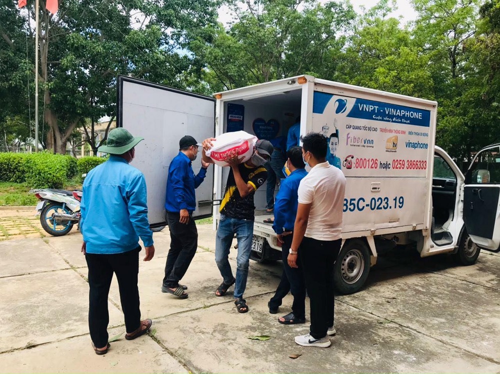 VNPT trao 5 tấn gạo cho bà con có hoàn cảnh khó khăn tại Ninh Thuận