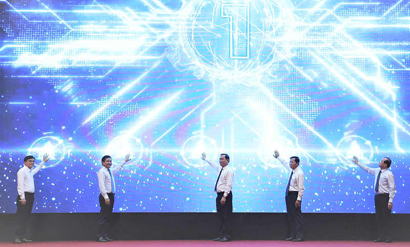 Xây dựng nền tảng chính quyền số toàn diện