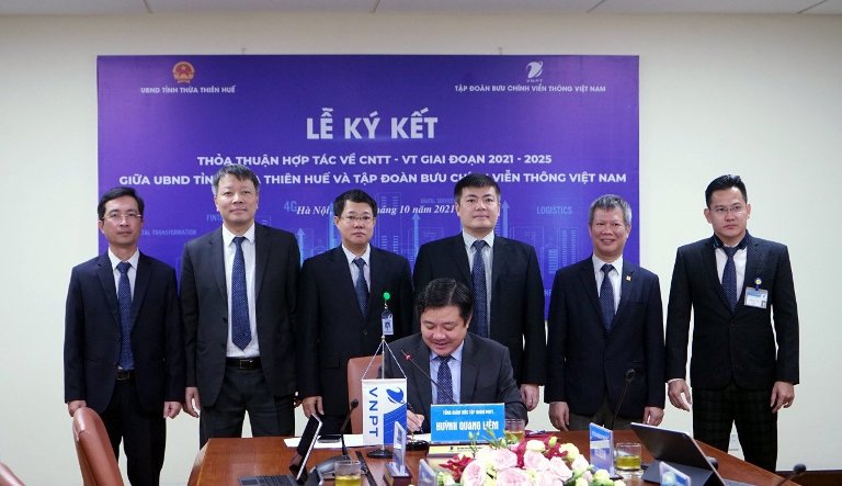 Thừa Thiên Huế và VNPT hợp tác chuyển đổi số 