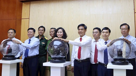 Quận 11 triển khai Phòng họp không giấy và Ứng dụng giao việc tức thời, nhắc việc thông minh 