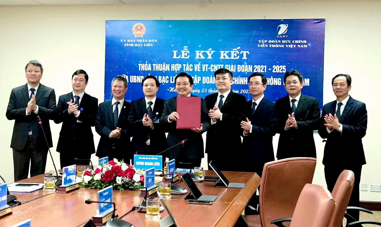 People’s Committee of Bac Lieu and VNPT sign strategic cooperation deal