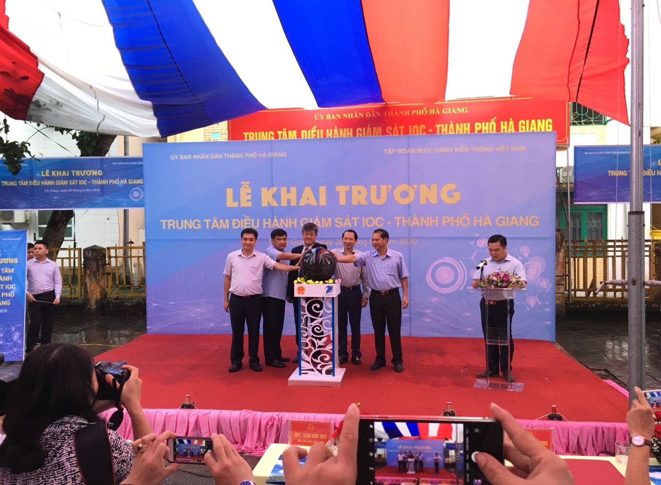 Khai trương Trung tâm IOC: Hà Giang quyết tâm xây dựng chính quyền điện tử