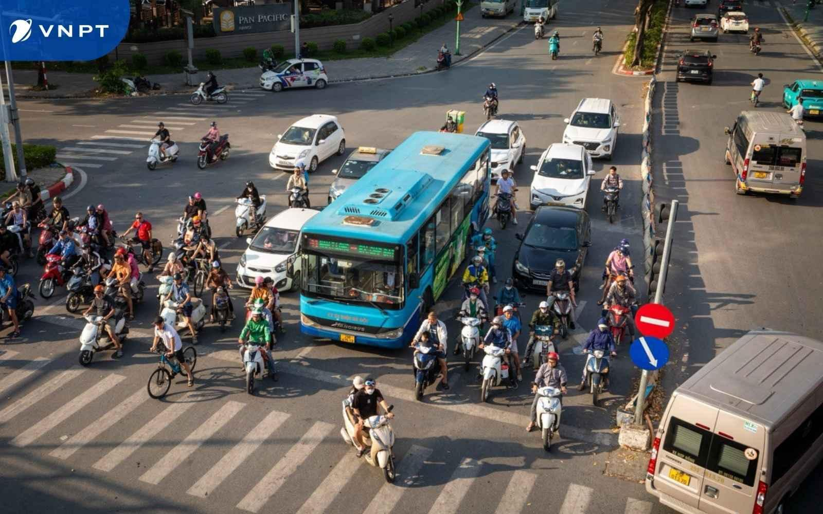 A bus and cars on a street

AI-generated content may be incorrect.