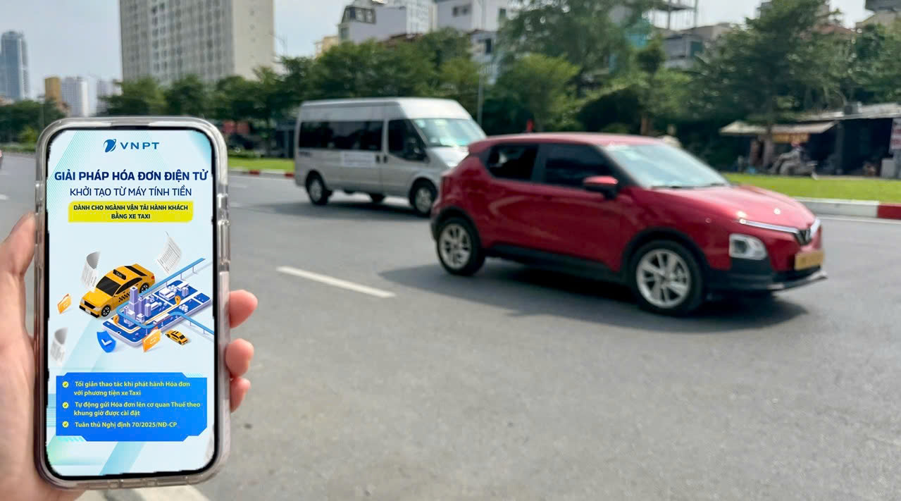 Từ 1/6/2025, taxi phải lập hóa đơn điện tử tại thời điểm kết thúc chuyến đi