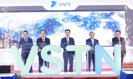 Khai thác tuyến cáp quang đất liền VSTN: VNPT tiên phong làm chủ hạ tầng kết nối từ mặt đất đến không gian 