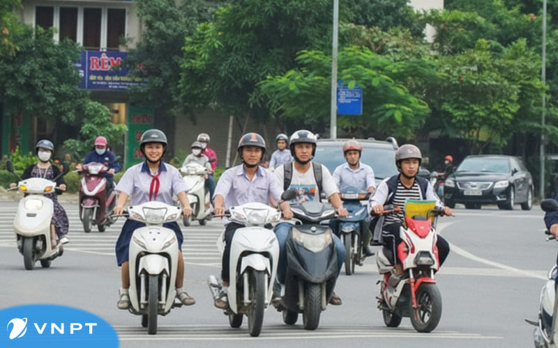 Những điều bố mẹ cần biết để bảo vệ an toàn khi mua xe điện cho con