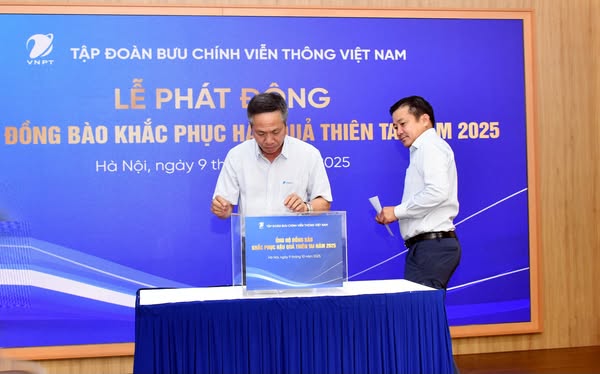 CBNV TẬP ĐOÀN VNPT ỦNG HỘ ĐỒNG BÀO KHẮC PHỤC HẬU QUẢ THIÊN TAI