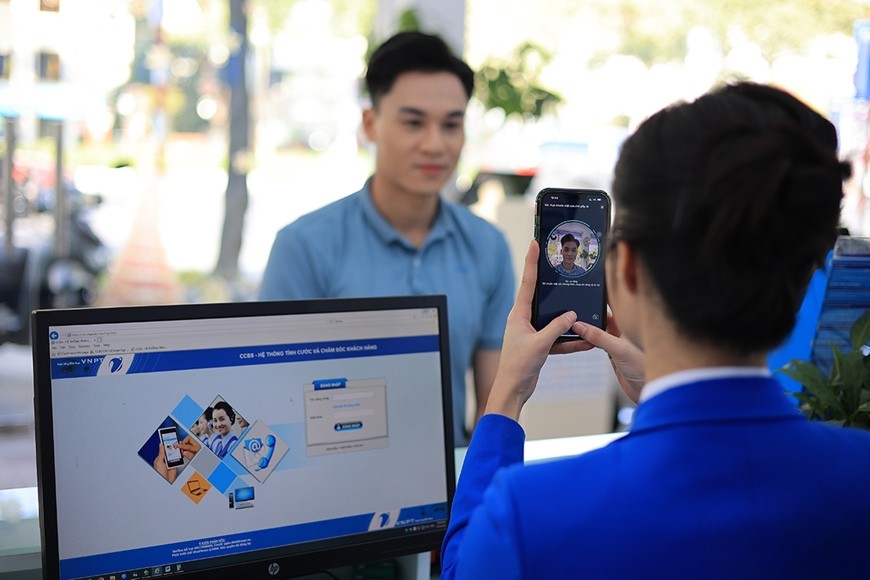 VinaPhone tăng cường mạng lưới hỗ trợ: Giúp khách hàng Xác thực thông tin thuê bao nhanh chóng